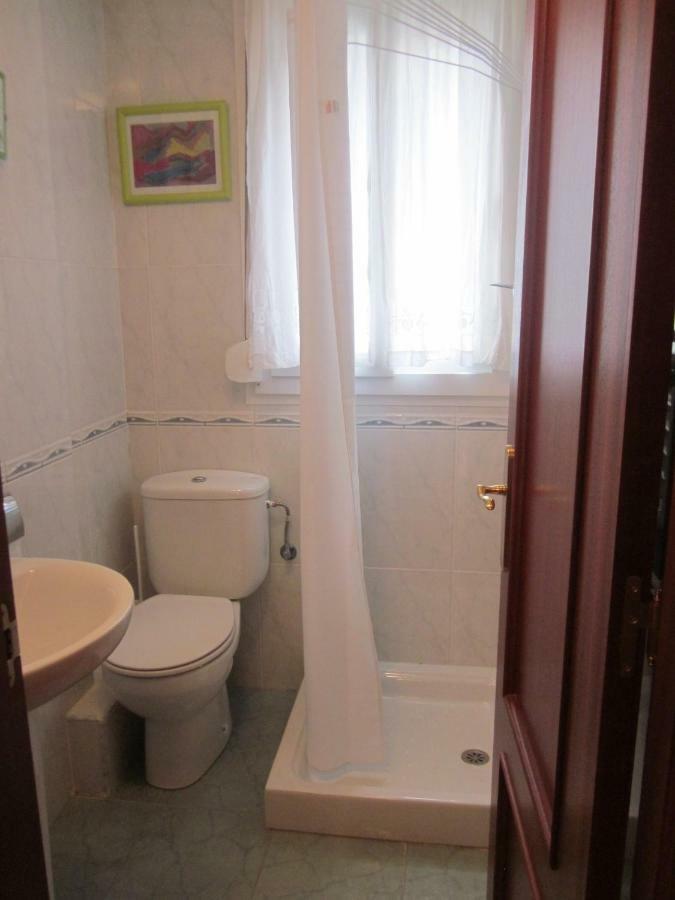 Ea Playa Montana45'Guggemhein A 200M Andando Playa Y Del Centro Pueblo Apartman Ea Kültér fotó