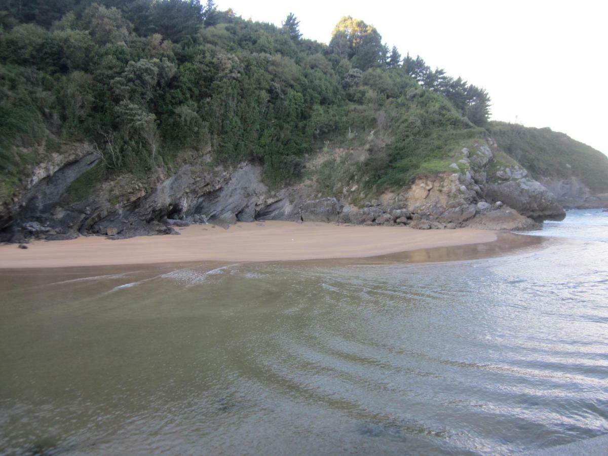 Ea Playa Montana45'Guggemhein A 200M Andando Playa Y Del Centro Pueblo Apartman Ea Kültér fotó